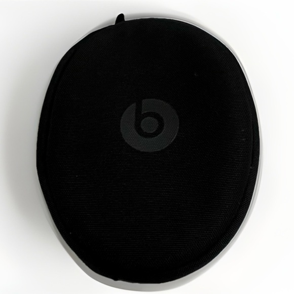 Beats Solo3 Wireless Headphone Black Zippered Carry Case - Picture 3 of 4